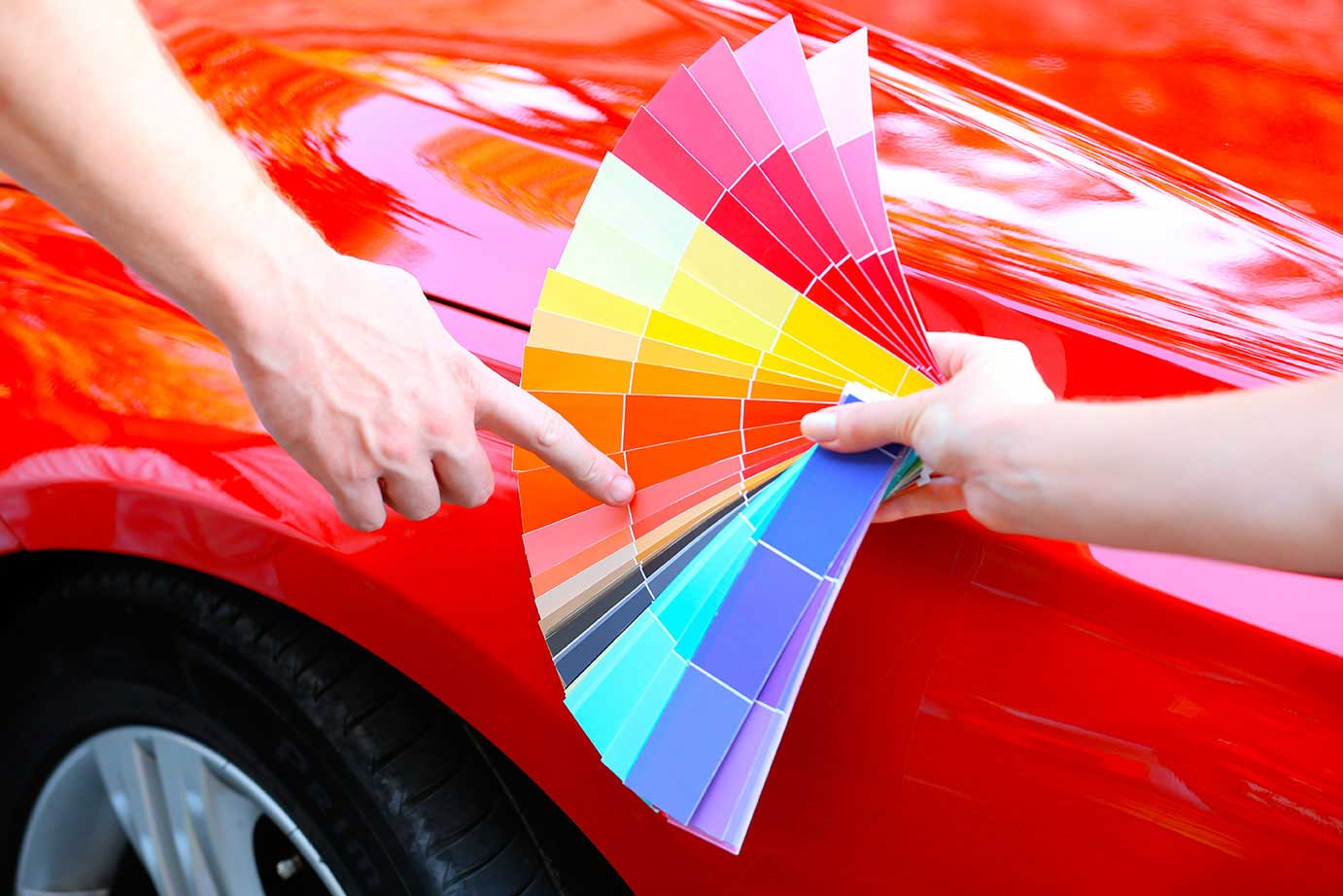 actualizar Conveniente herida Elegir un buen color de auto te puede salvar la vida?